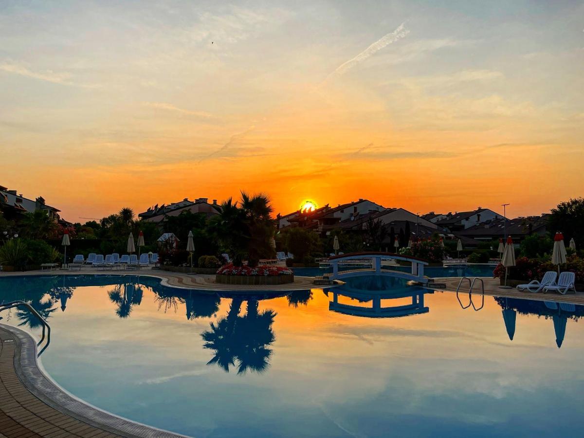 Green Apartment And Pools Desenzano del Garda Exterior foto